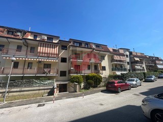 Quadrilocale in Vendita a Benevento, 118'000&euro;, 90 m²