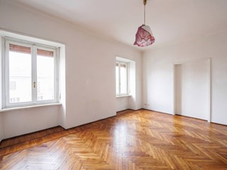 Appartamento in Vendita a Torino, 540'000&euro;, 182 m²