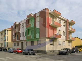 Bilocale in Vendita a Torino, 115'000&euro;, 55 m²