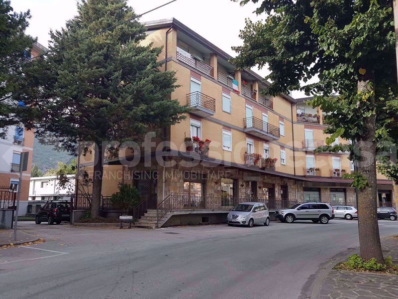 Attico in Affitto a Castel di Sangro, 650&euro;, 89 m², arredato