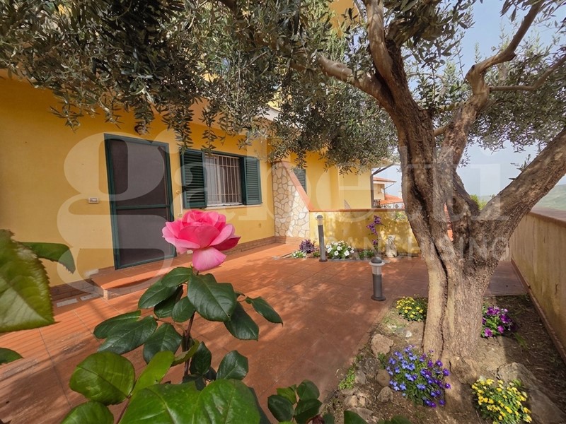 Appartamento in Vendita a Marano Marchesato, 90 m²