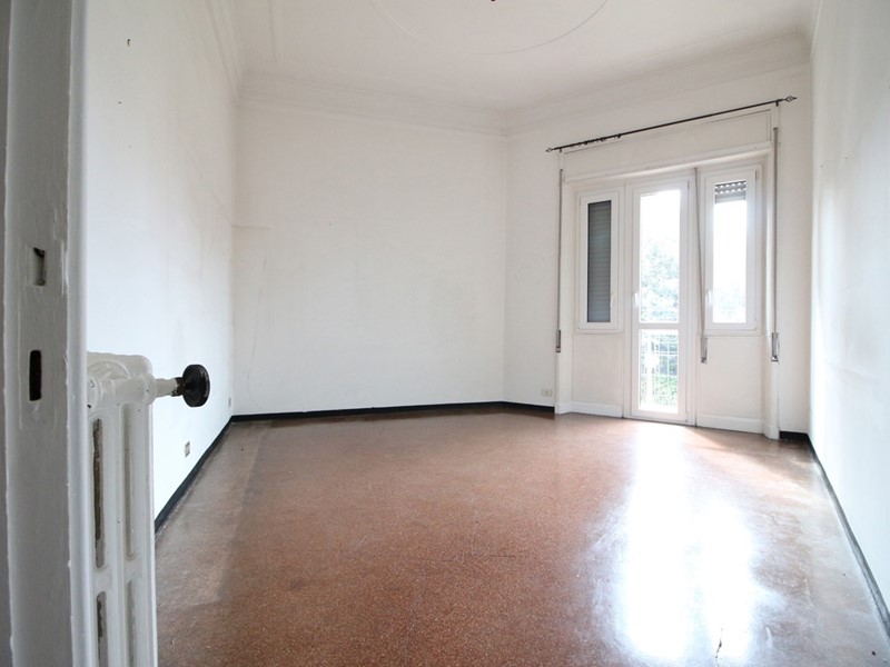 Appartamento in Vendita a Genova, 175'000&euro;, 110 m²