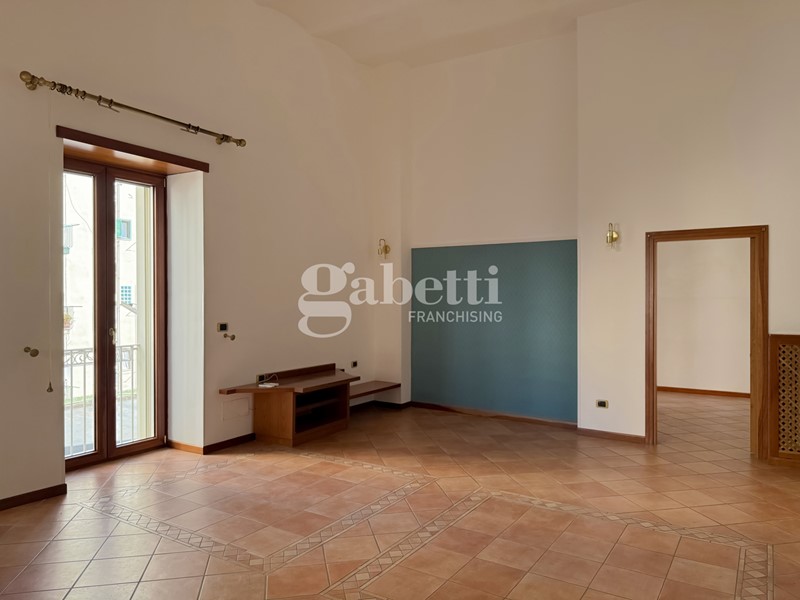 Trilocale in Affitto a Napoli, 1'700&euro;, 95 m²