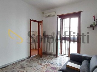 Trilocale in Affitto a Torino, zona Borgo Vittoria, 450&euro;, 66 m²