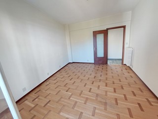 Trilocale in Affitto a Sanremo, 680&euro;, 83 m²