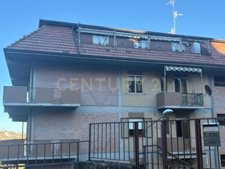 Appartamento in Vendita a Scansano, 78'000&euro;, 103 m², arredato, con Box
