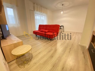 Bilocale in Affitto a Caserta, zona Centro, 700&euro;, 60 m², arredato, con Box