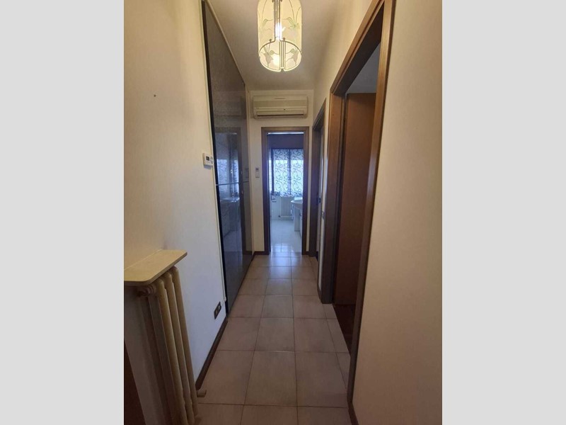 Appartamento in Vendita a Rovigo, 90'000&euro;, 100 m²