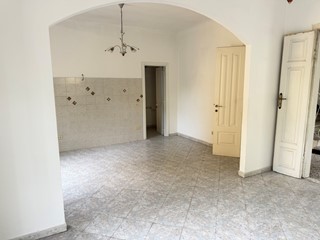 Appartamento in Vendita a Sarzana, 185'000&euro;, 110 m²