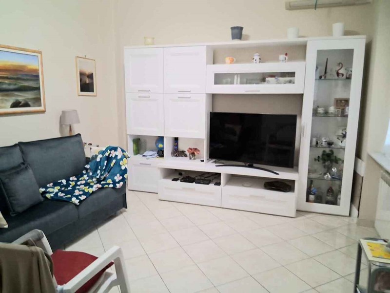 Appartamento in Vendita a Genova, zona Marassi, 150'000&euro;, 85 m²