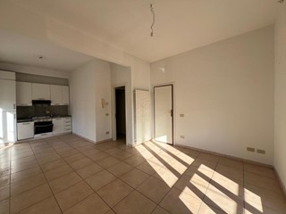 Trilocale in Affitto a Camaiore, zona Lido di Camaiore, 85 m²