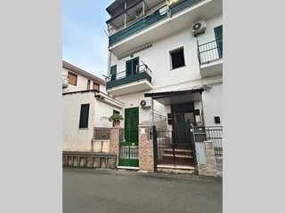 Bilocale in Vendita a Palermo, 53'000&euro;, 70 m²