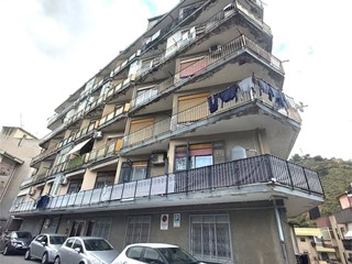 Trilocale in Vendita a Messina, 80'000&euro;, 95 m²