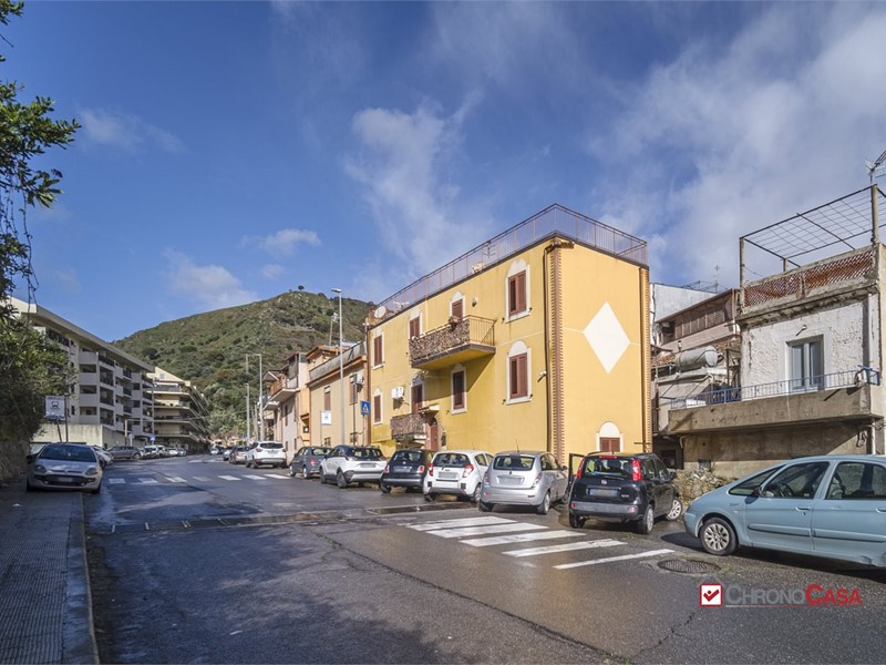 Appartamento in Vendita a Messina, 33'000&euro;, 100 m²