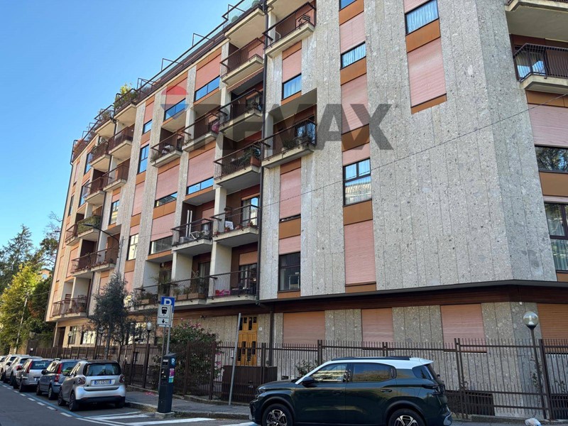 Bilocale in Affitto a Varese, 650&euro;, 82 m²