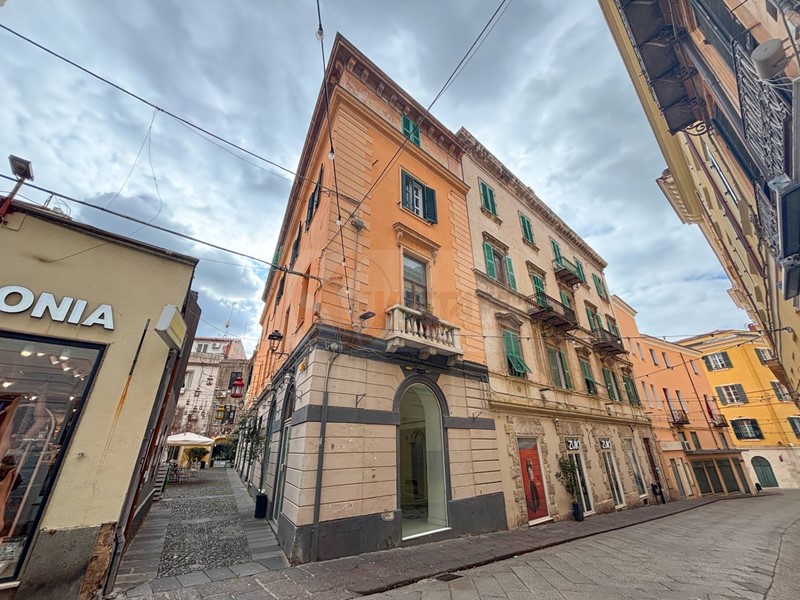 Quadrilocale in Vendita a Sassari, 160'000&euro;, 151 m²