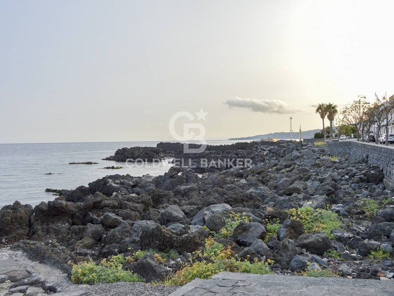 Trilocale in Vendita a Acireale, 112'000&euro;, 79 m²