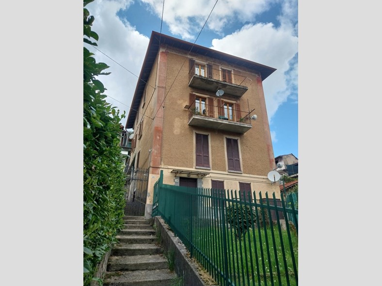 Appartamento in Vendita a Magreglio, 95'000&euro;, 80 m²