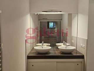 Quadrilocale in Vendita a Pontassieve, 495'000&euro;, 142 m², arredato