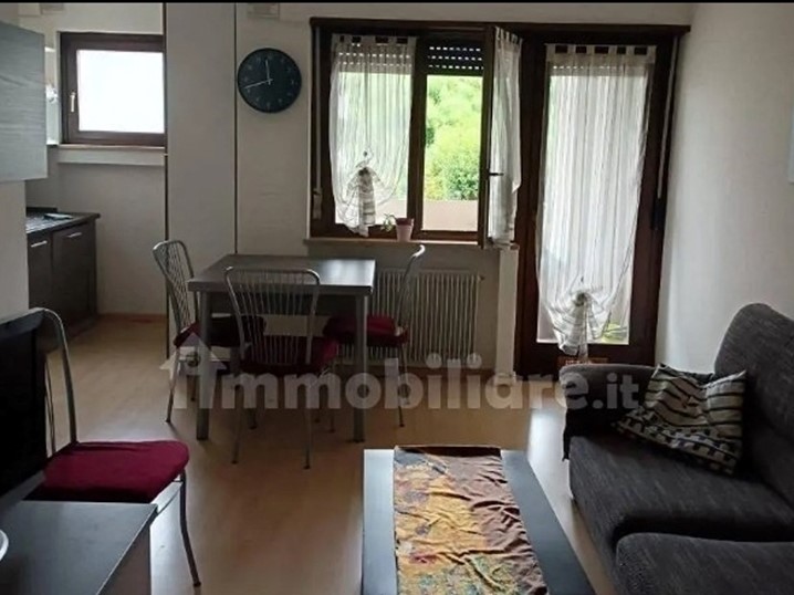 Trilocale in Affitto a Trento, 950&euro;, 100 m², arredato