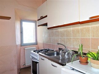 Trilocale in Vendita a Arcevia, 65'000&euro;, 85 m², arredato