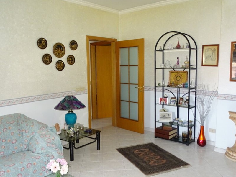 Appartamento in Vendita a Camporotondo Etneo, 129'000&euro;, 101 m², con Box