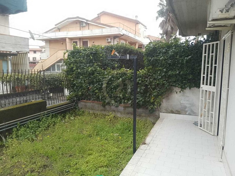 Trilocale in Vendita a Gravina di Catania, zona Centro, 125'000&euro;, 90 m²