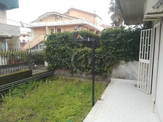 Trilocale in Vendita a Gravina di Catania, zona Centro, 125'000&euro;, 90 m²