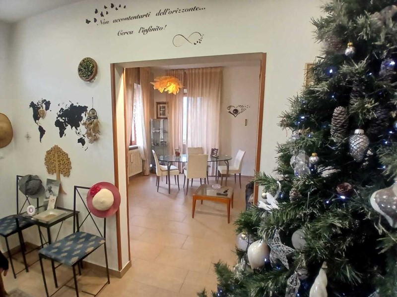 Quadrilocale in Vendita a Monte Roberto, 115'000&euro;, 90 m²