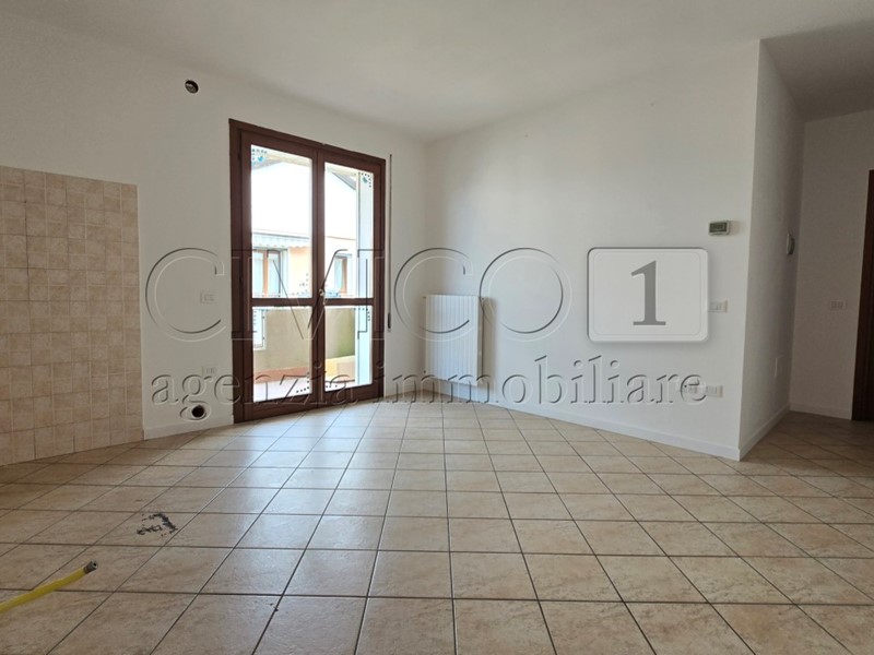 Quadrilocale in Vendita a Nanto, 125'000&euro;, 90 m², con Box