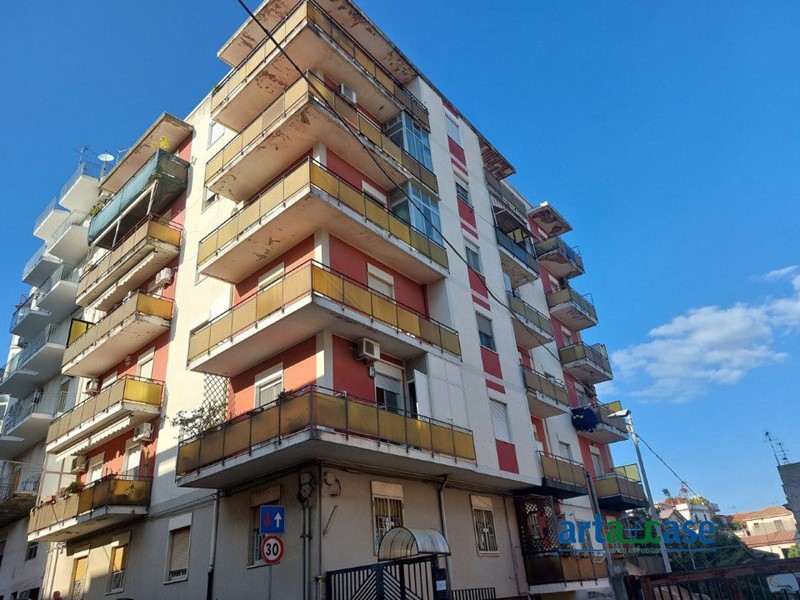 Bilocale in Vendita a Messina, 105'000&euro;, 89 m²