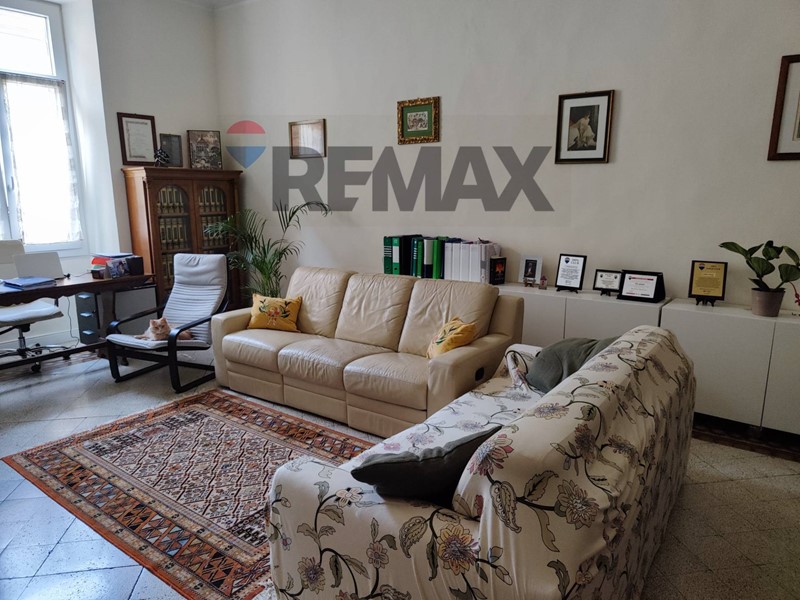 Appartamento in Affitto a Alessandria, 800&euro;, 145 m²