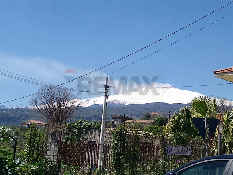 Bilocale in Vendita a Piedimonte Etneo, 41'000&euro;, 48 m²