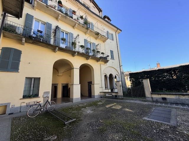 Trilocale in Affitto a Pavia, 900&euro;, 95 m²