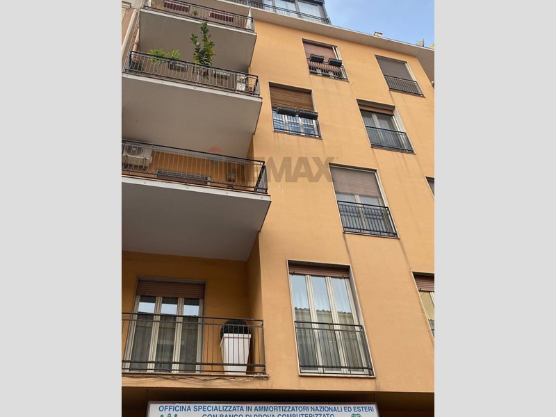 Quadrilocale in Affitto a Catania, 750&euro;, 120 m²