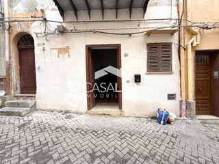 Trilocale in Vendita a Carini, 26'000&euro;, 53 m²