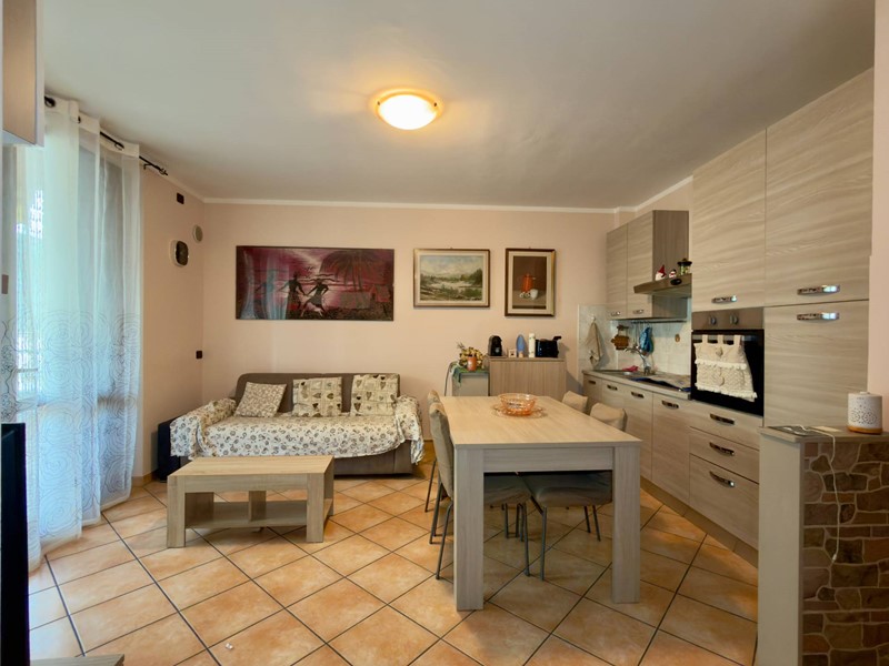 Bilocale in Vendita a Nova Milanese, 143'000&euro;, 51 m²