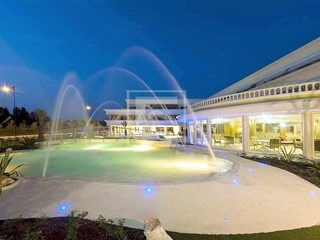 Trilocale in Vendita a Desenzano del Garda, 415'000&euro;, 100 m², con Box