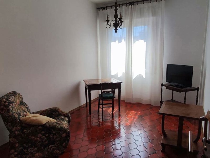 Appartamento in Affitto a Grosseto, 800&euro;, 140 m², arredato