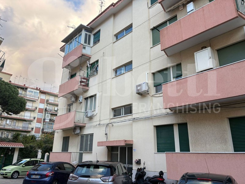 Quadrilocale in Vendita a Messina, 140'000&euro;, 90 m², arredato
