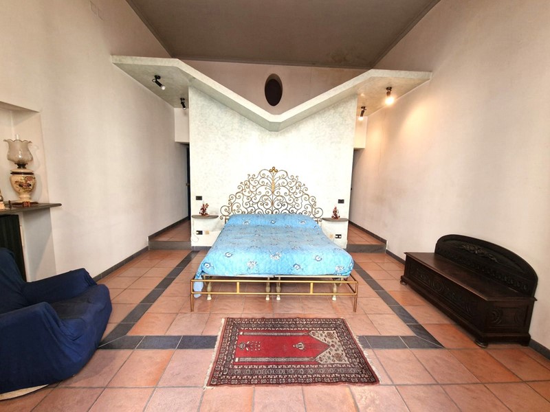 Appartamento in Vendita a Napoli, 800'000&euro;, 265 m²