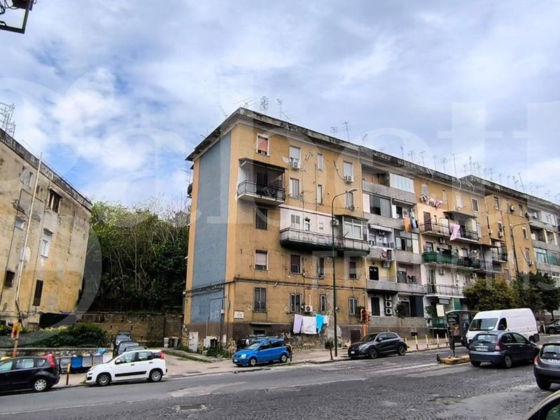 Bilocale in Vendita a Napoli, 95'000&euro;, 55 m²