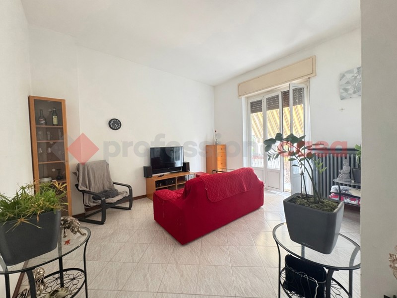Bilocale in Vendita a Legnano, 99'000&euro;, 80 m², arredato