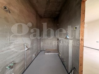 Quadrilocale in Vendita a Lecco, 420'000&euro;, 173 m², con Box