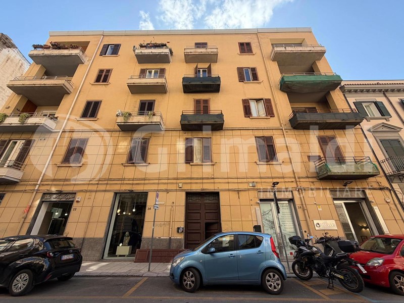 Appartamento in Vendita a Palermo, 470'000&euro;, 212 m²