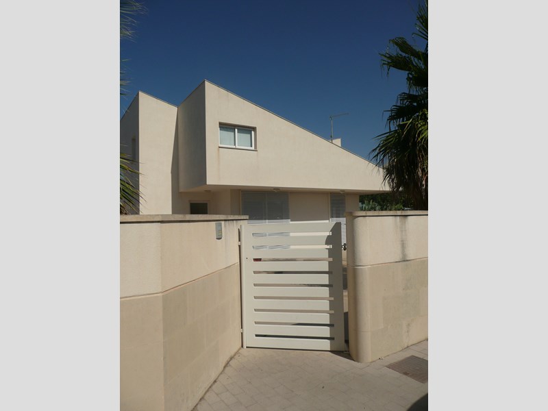 Trilocale in Affitto a Ragusa, zona marina di ragusa, 1'200&euro;, 80 m², arredato