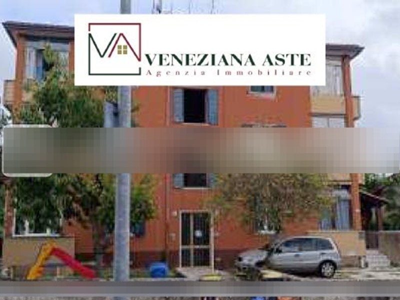 Quadrilocale in Vendita a Fossalta di Portogruaro, 38'423&euro;, 247 m²