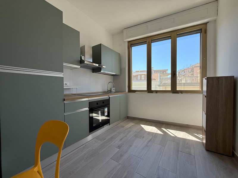 Trilocale in Affitto a Catanzaro, 1'800&euro;, 75 m²