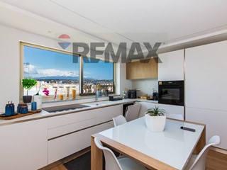 Attico in Affitto a Catania, 1'100&euro;, 77 m²