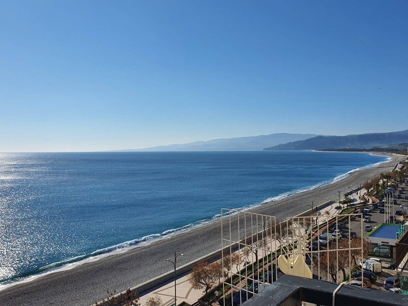 Trilocale in Affitto a Catanzaro, 2'000&euro;, 85 m²